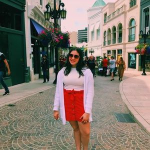 Meet your Posher, Avri